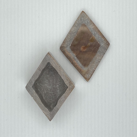 Small Inlaid Trinket Box - Picture 3 of 7